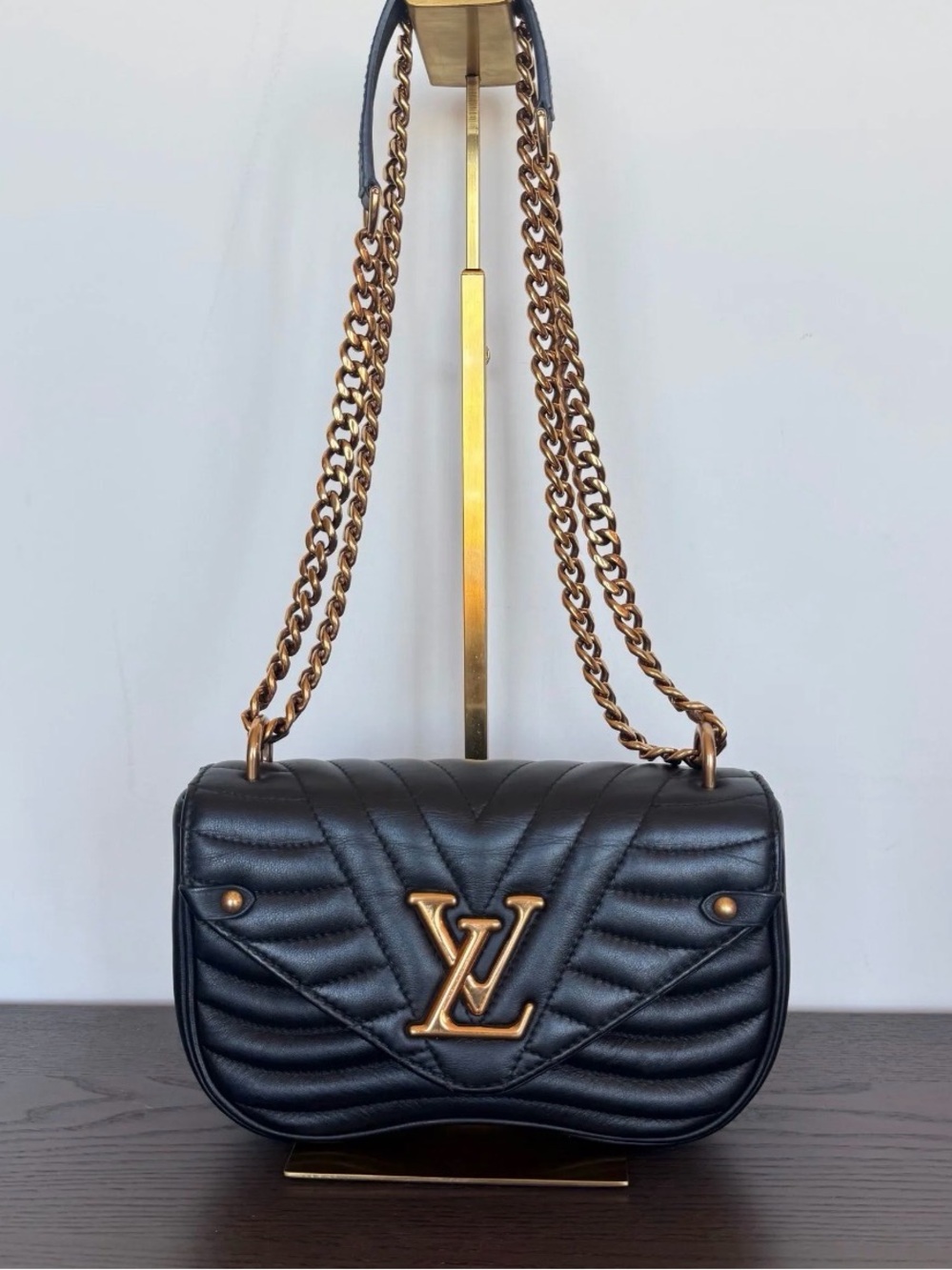 Louis Vuitton WAVE Black Quilted Chain Shoulder/Crossbody  Bag